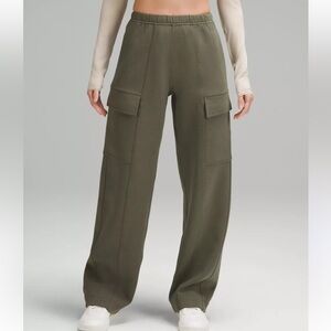 Lululemon Cotton-Blend Double-Knit Mid-Rise Cargo Pants - Army Green